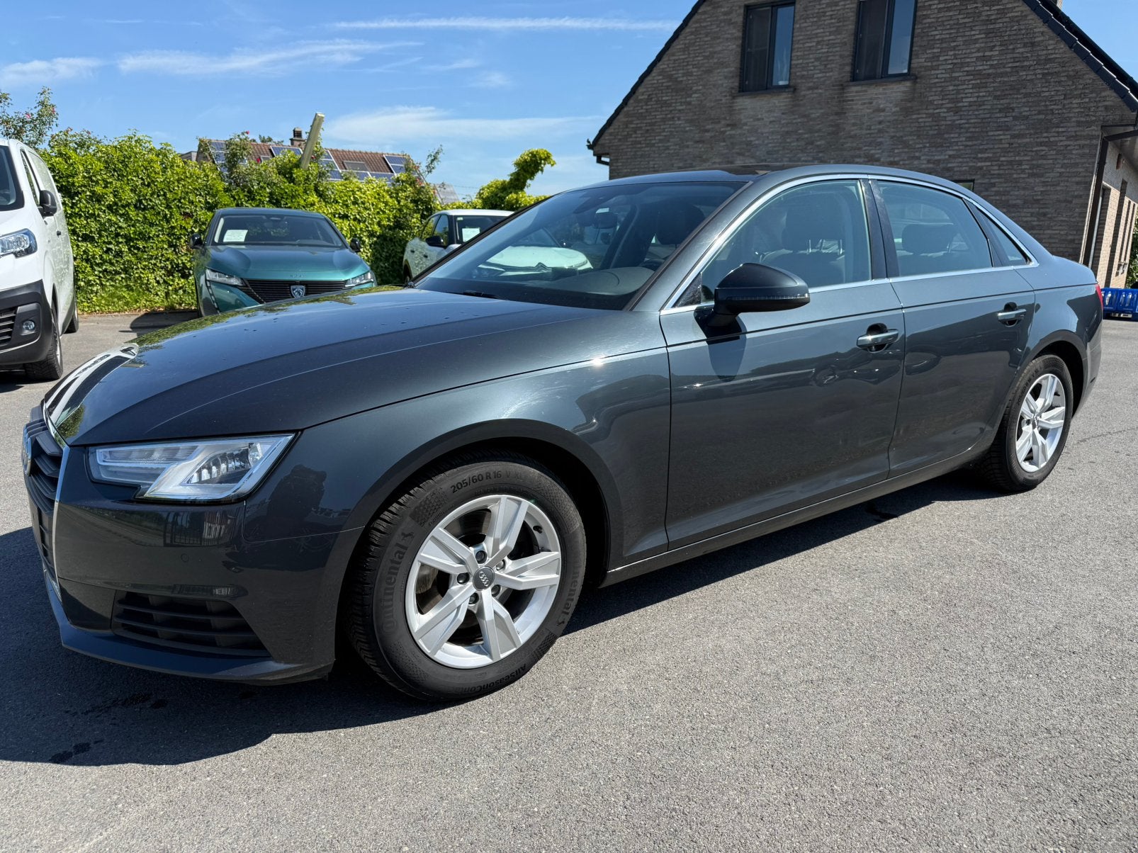 AUDI A4 Limousine | 2.0 Diesel | Automaat | 2017 | 9.000+btw, 4 cilinders, Leder, 5 deurs, Zilver of Grijs