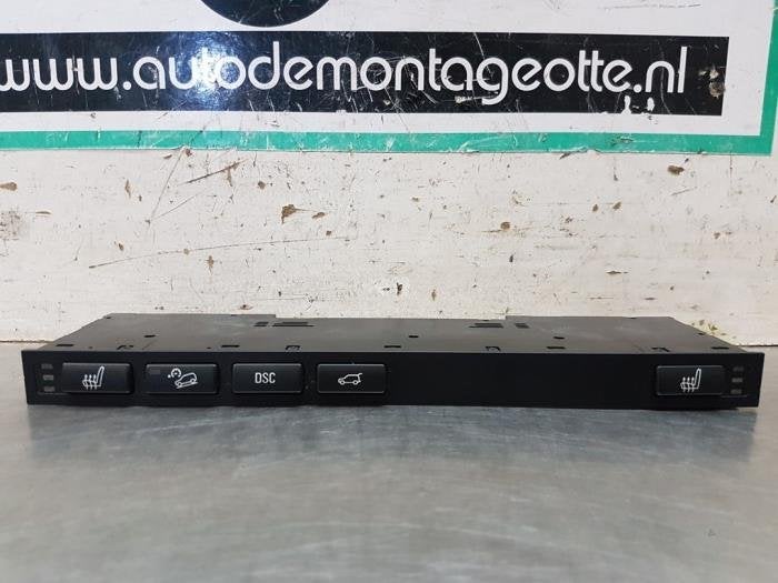 Commutateur chauffage siège d'un BMW X5 (X5 00-), -, 3 mois de garantie, Utilisé, -