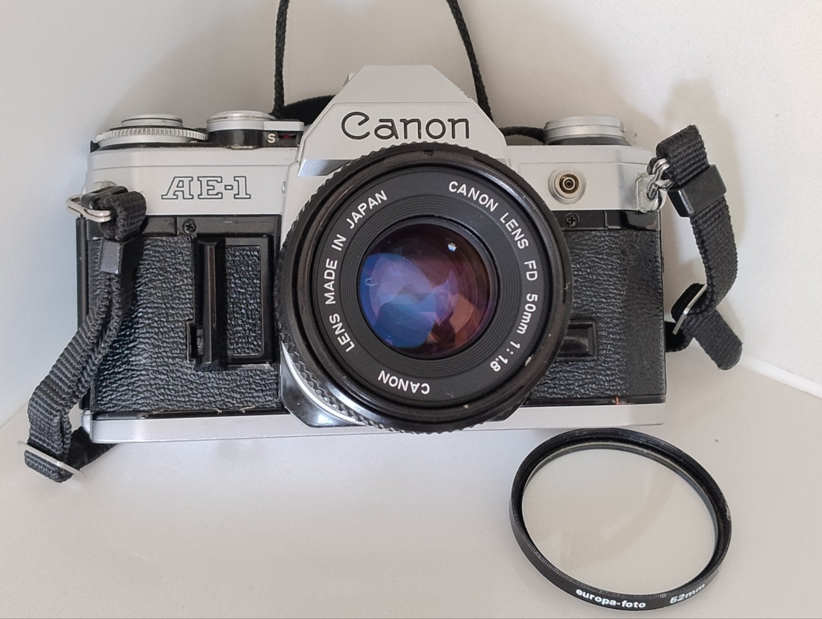 Appareil photo Canon AE1 avec objectif Canon FD 50 mm 1:1,8+, Enlèvement ou Envoi, Utilisé, Reflex miroir, Canon