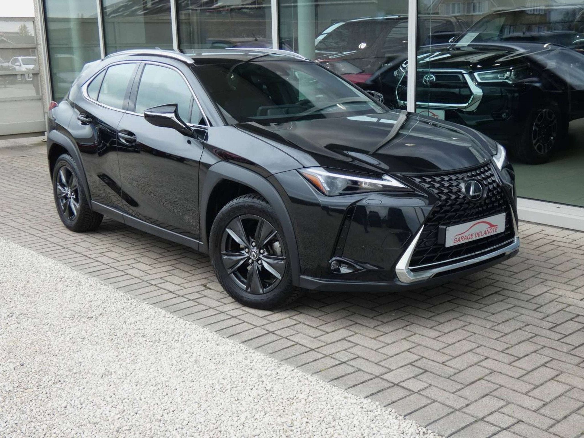Lexus UX 250H Hybrid +TREKHAAK +LEDER +Zetelverwarming +Dode, Auto's, Gebruikt, 4 cilinders, Zwart, Bedrijf