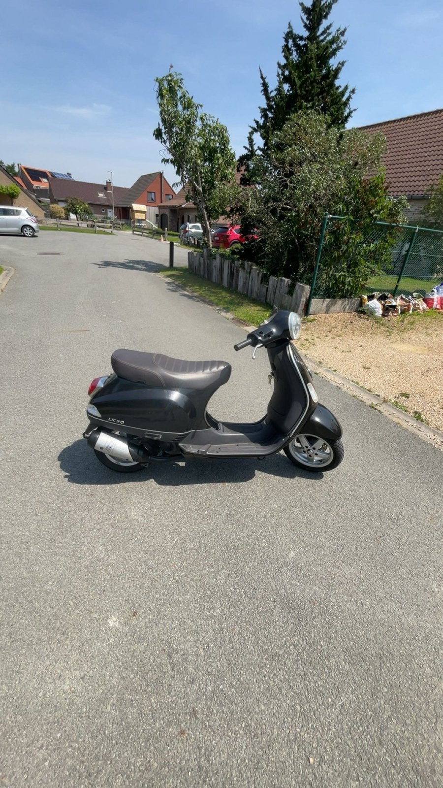 Vespa lx 50 cc 2 t b klasse, Fietsen en Brommers, Ophalen, Zo goed als nieuw, Vespa LX