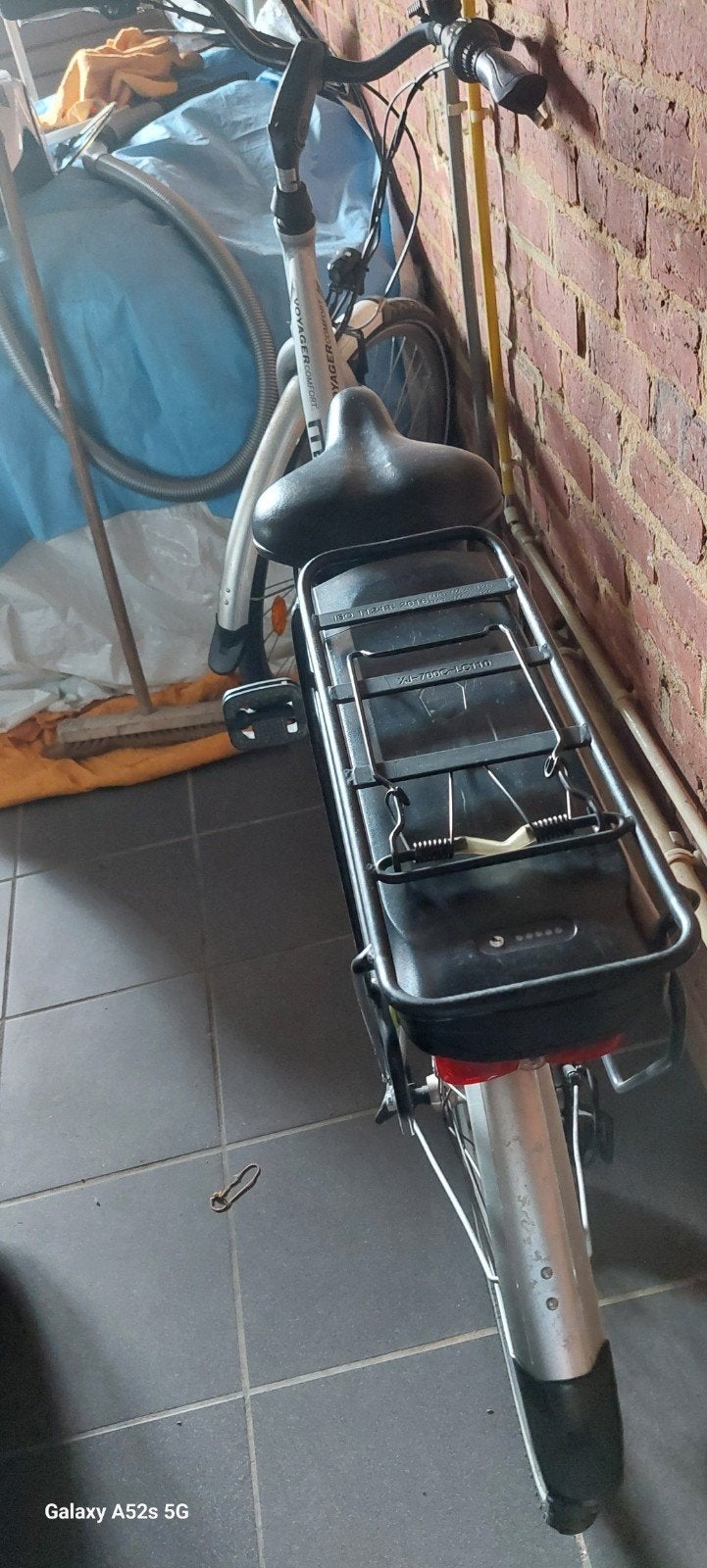 Vélo minerva électrique 1300 km taille M, Vélos & Vélomoteurs, Accès (extra) bas, Autres marques, Frein sur jante, Enlèvement