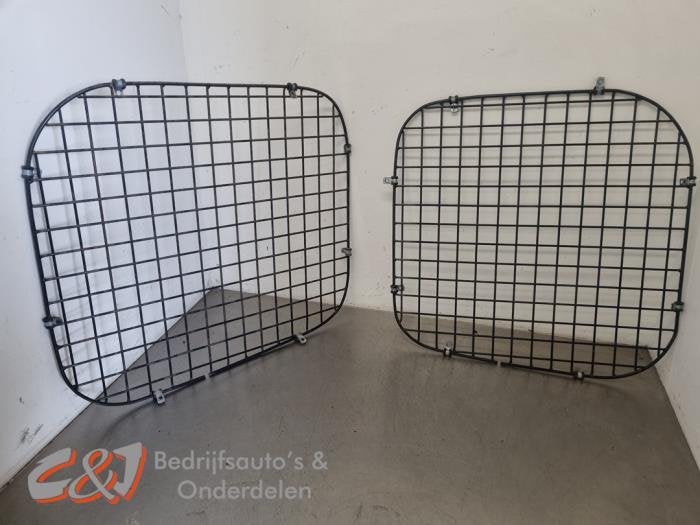 Protection anti-effraction droite d'un Opel Vivaro, -, Opel, 3 mois de garantie, Utilisé