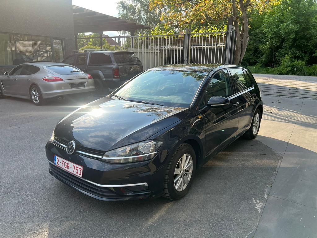 Volkswagen golf 7.5 1.0 benzine bj 2018, Auto's, Voorwielaandrijving, Stof, Zwart, 3 cilinders