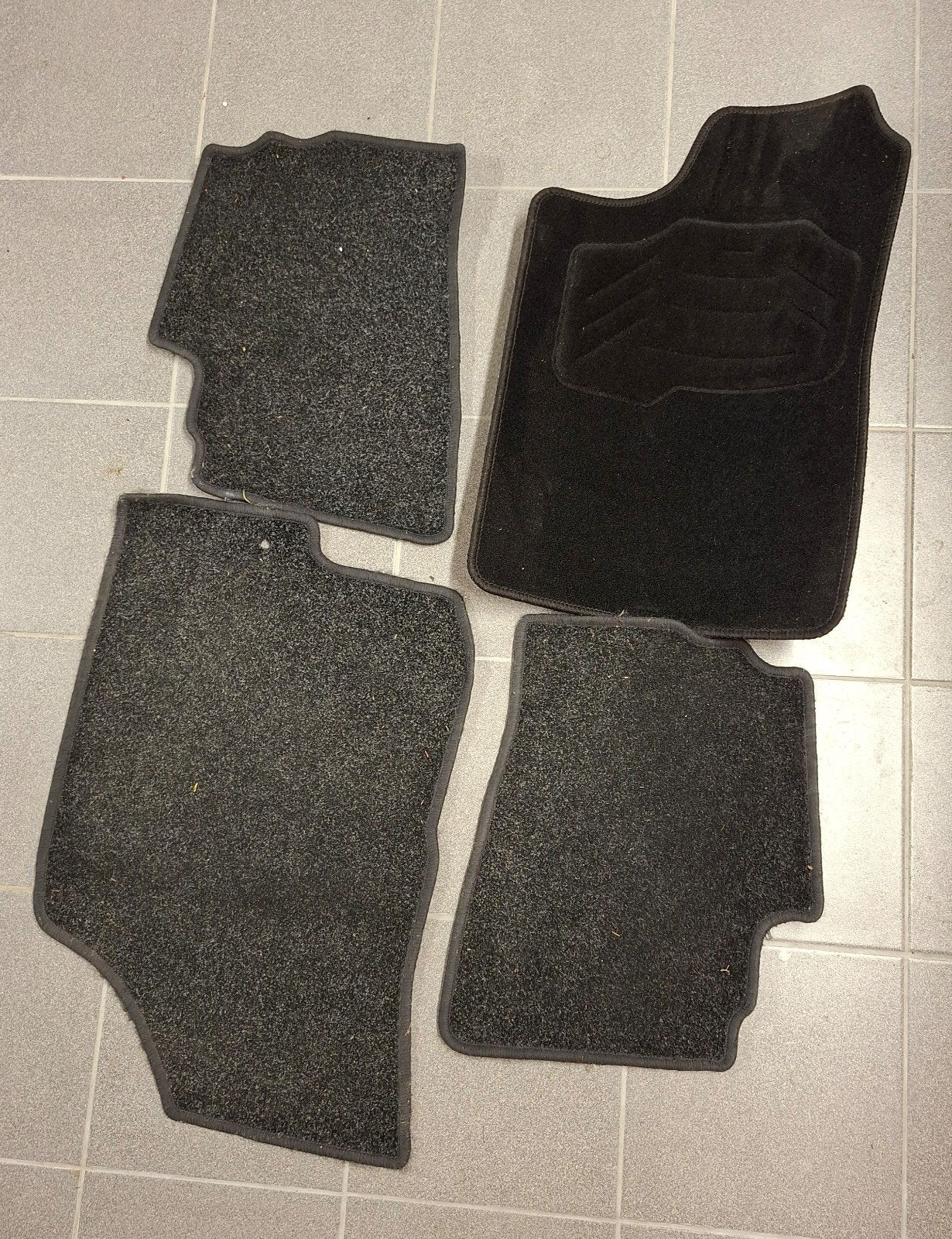 Set automatten type Hyundai i30, Auto diversen, Automatten, Ophalen, Zo goed als nieuw
