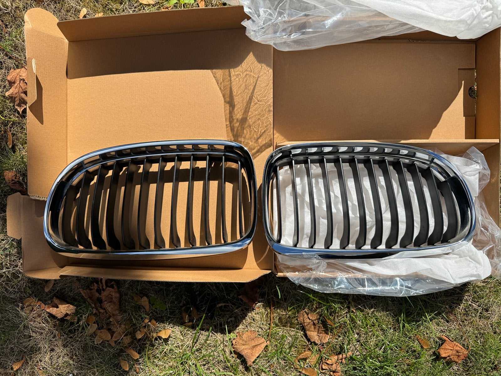 Calandre pour BMW E90 E91 LCI, Autos : Pièces & Accessoires, Enlèvement, Avant, BMW