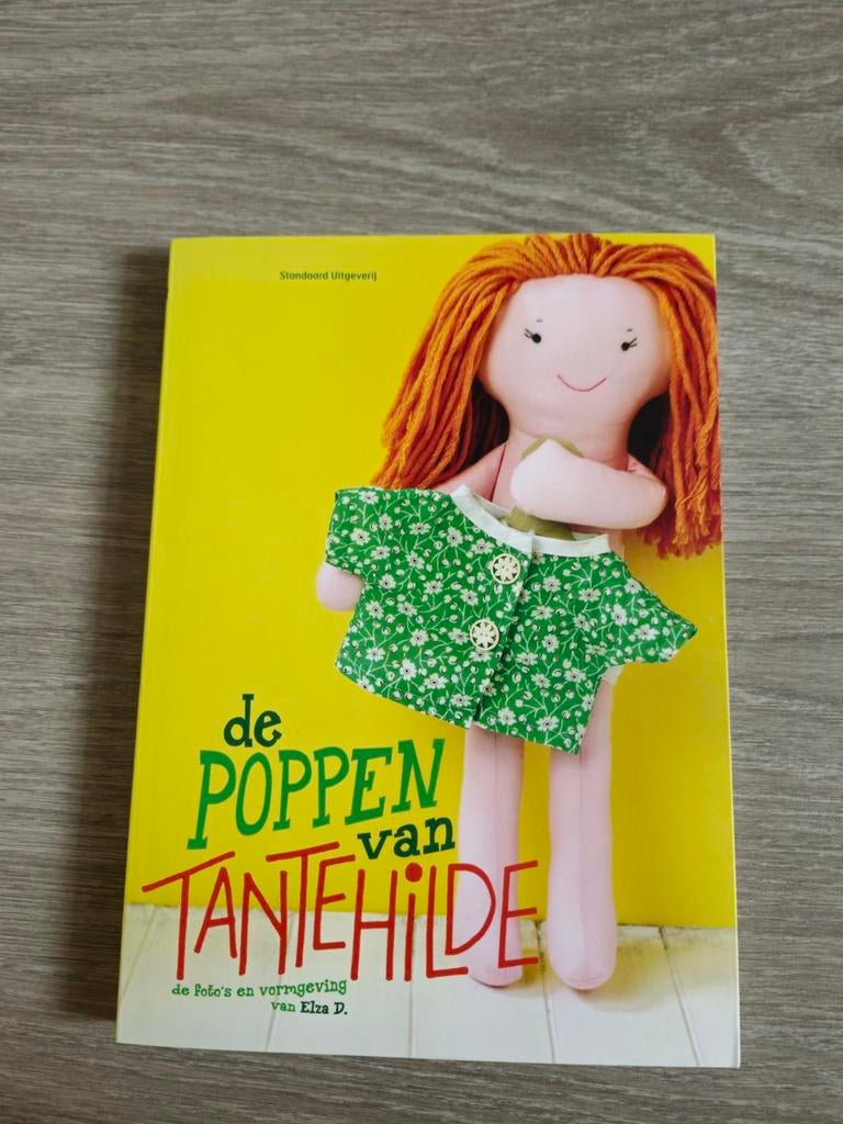 Nieuw naaiboek met patronen De poppen van Tante Hilde, Ophalen, Nieuw