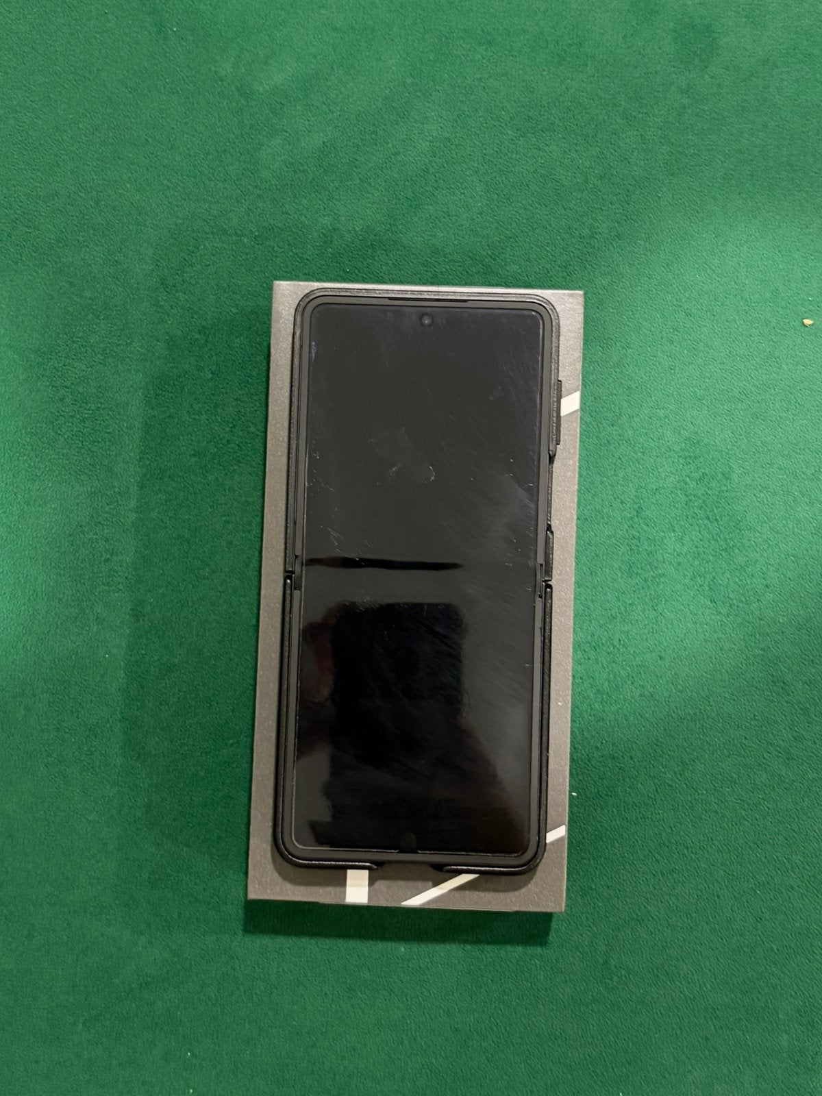 Samsung Galaxy Z Flip7 avec garantie Flip 7, Télécoms, 10 mégapixels ou plus, Comme neuf, Enlèvement, Sans abonnement
