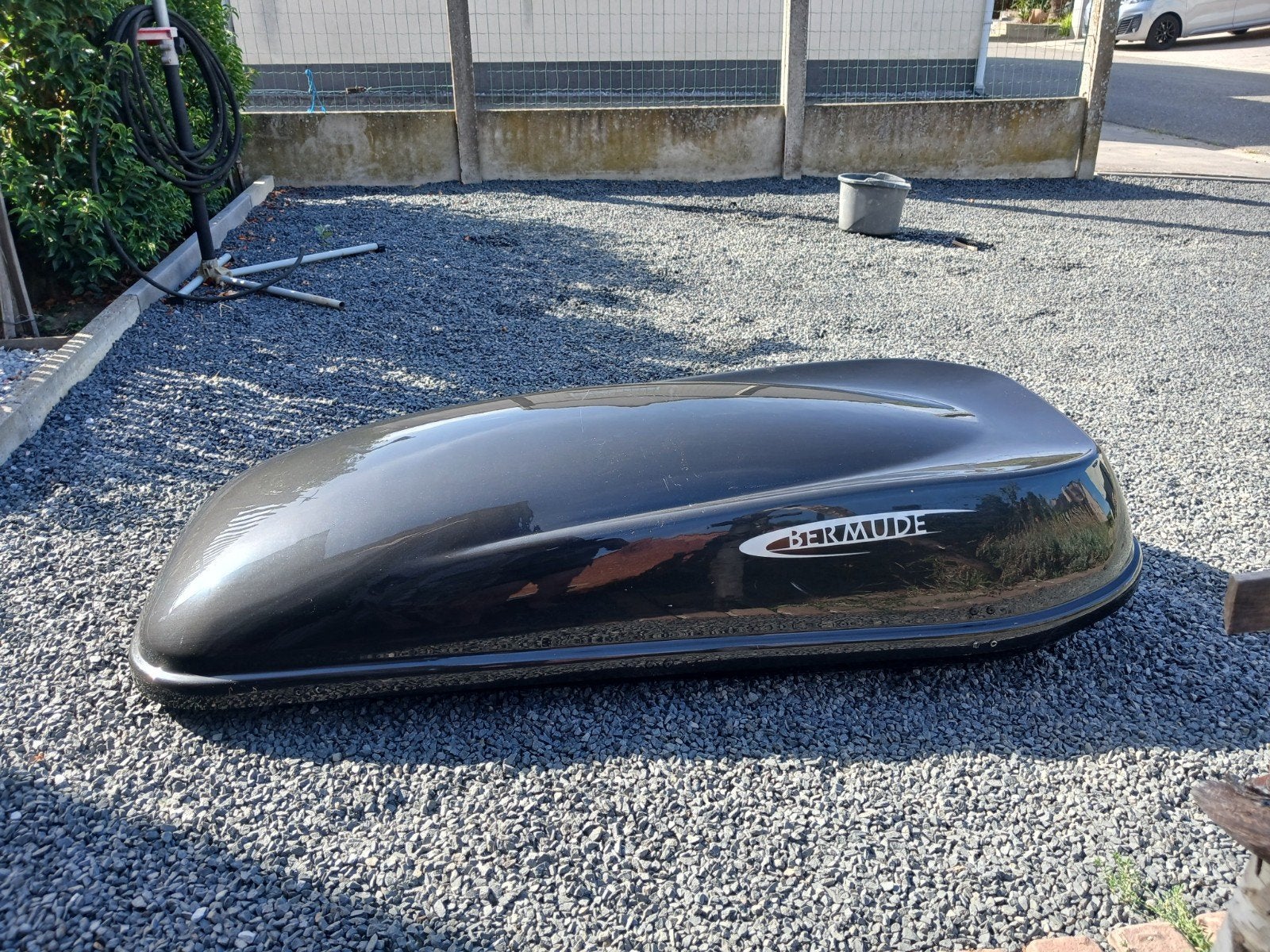 dakkoffer bermude 455, Enlèvement