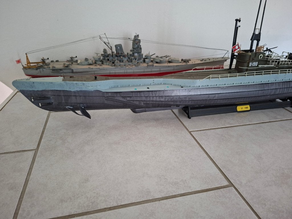 Maquette statique du sous-marin U-190 – Grande taille, Enlèvement, Comme neuf, Plus grand que 1:32, Revell