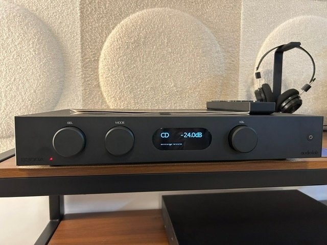 Audiolab 8300A versterker als nieuw, Gebruikt, 60 tot 120 watt, X, Audiolab