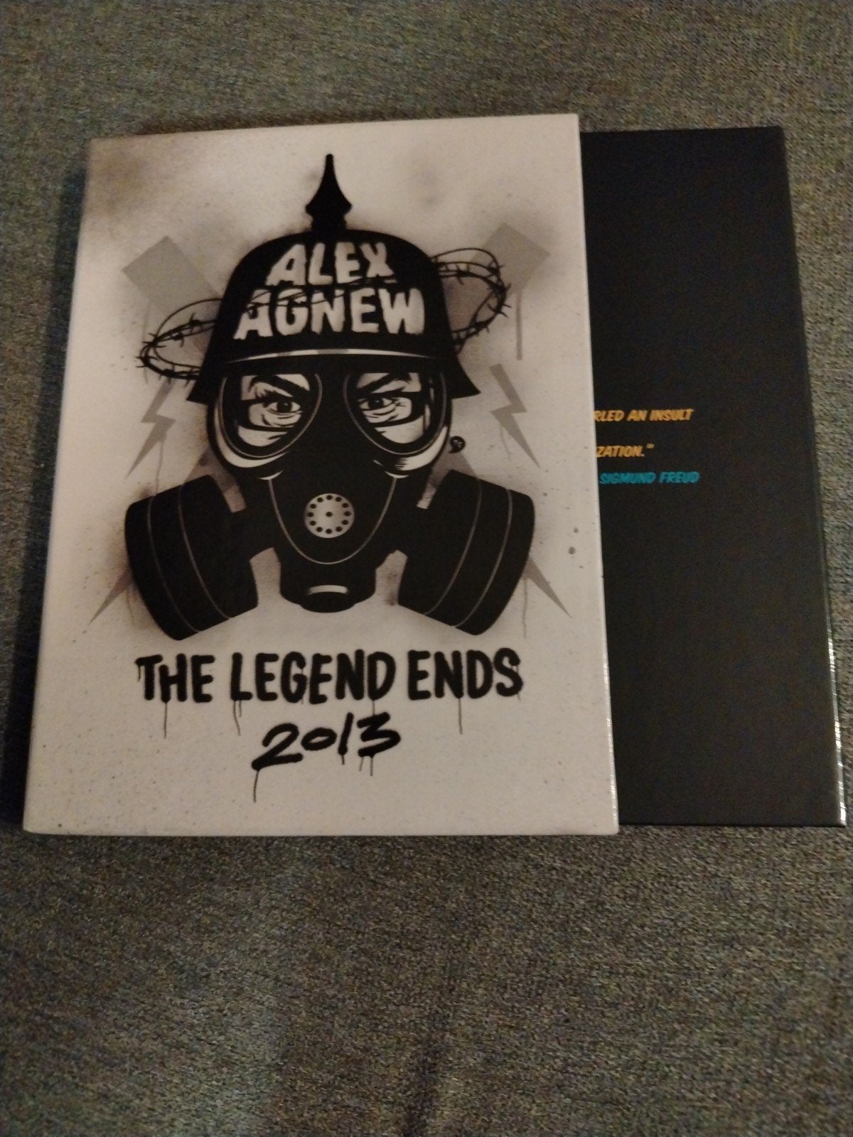Alex Agnew – The Legend Ends – Premium Slipcase Edition, Enlèvement, Comprend un DVD