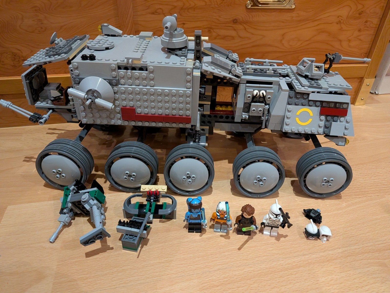 Lego clone turbo tank 8098 met 4 minifigs (2010), Ophalen of Verzenden, Compleet, Lego