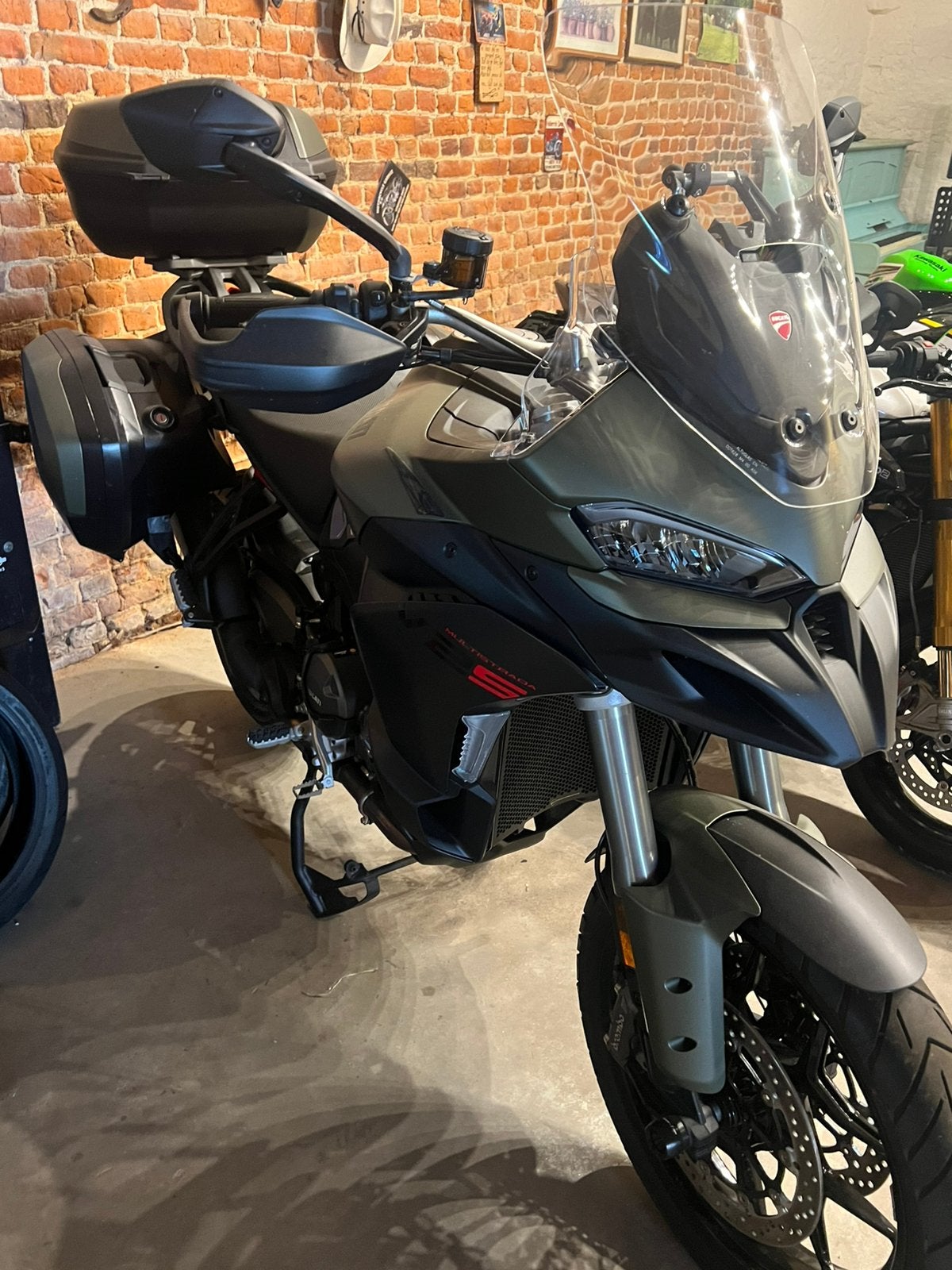 Zo goed als nieuw!!, Motoren, Motoren | Ducati, 2 cilinders, Bedrijf, Meer dan 35 kW, Toermotor