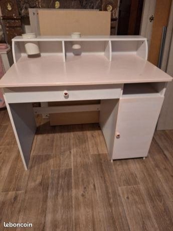 Bureau enfant (fille), Enlèvement, Utilisé, Table(s)