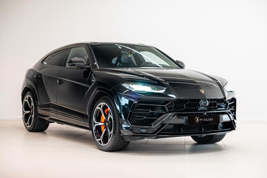 Lamborghini URUS état show-room  Model 2022 avec Akrapovic, Interruption de démarrage, Noir, Automatique, Particulier