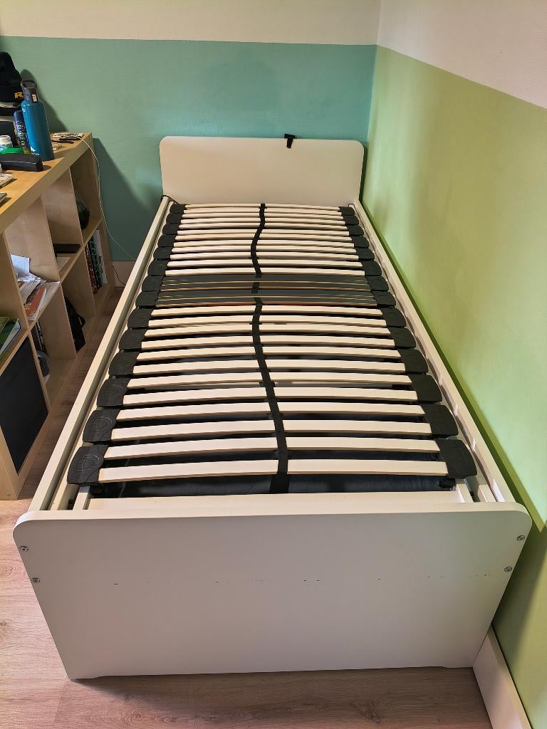 Slakt bed met elektrisch verstelbare lattenbodem en onderbed, Ophalen, Overige materialen, Gebruikt, 90 cm