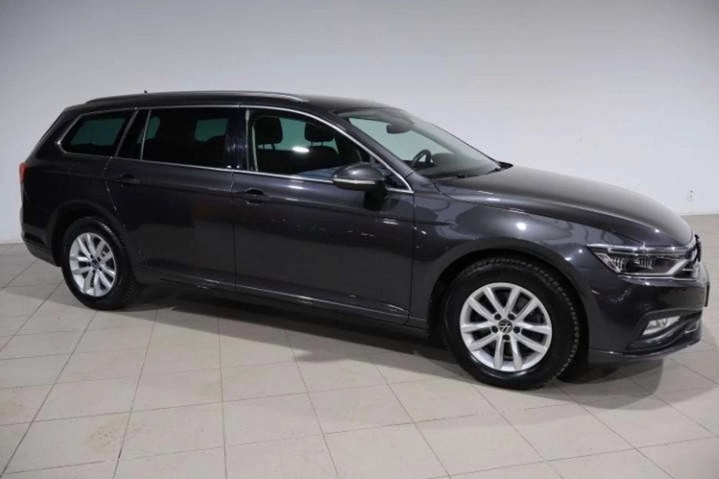 Volkswagen Passat Variant Passat SW 2.0 TDi SCR Style DSG, Autos, Argent ou Gris, Achat, Euro 6, Entreprise