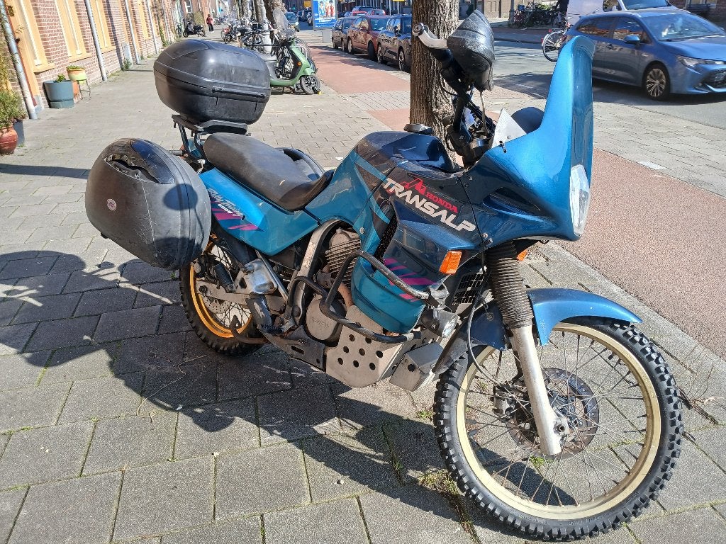 Honda Transalp XL600V 1994, Motoren, Motoren | Honda, Handvatverwarming, 2 cilinders, Motorrijbewijs A, Gebruikt