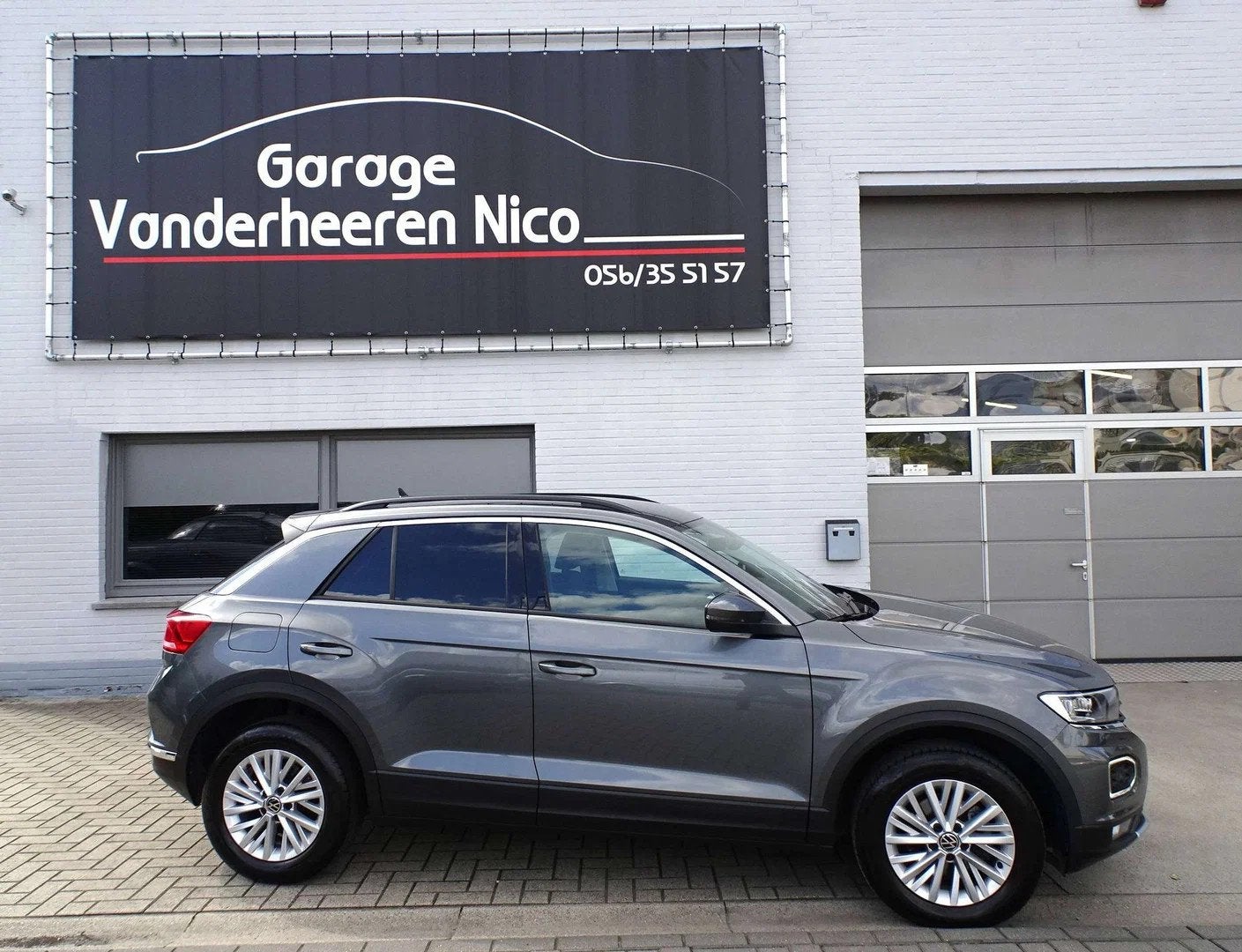 Volkswagen T-Roc 1.0TSi Style CARPLAY,FULL LED,ADAPT. CRUISE, Autos, Argent ou Gris, Euro 6, Entreprise, Boîte manuelle