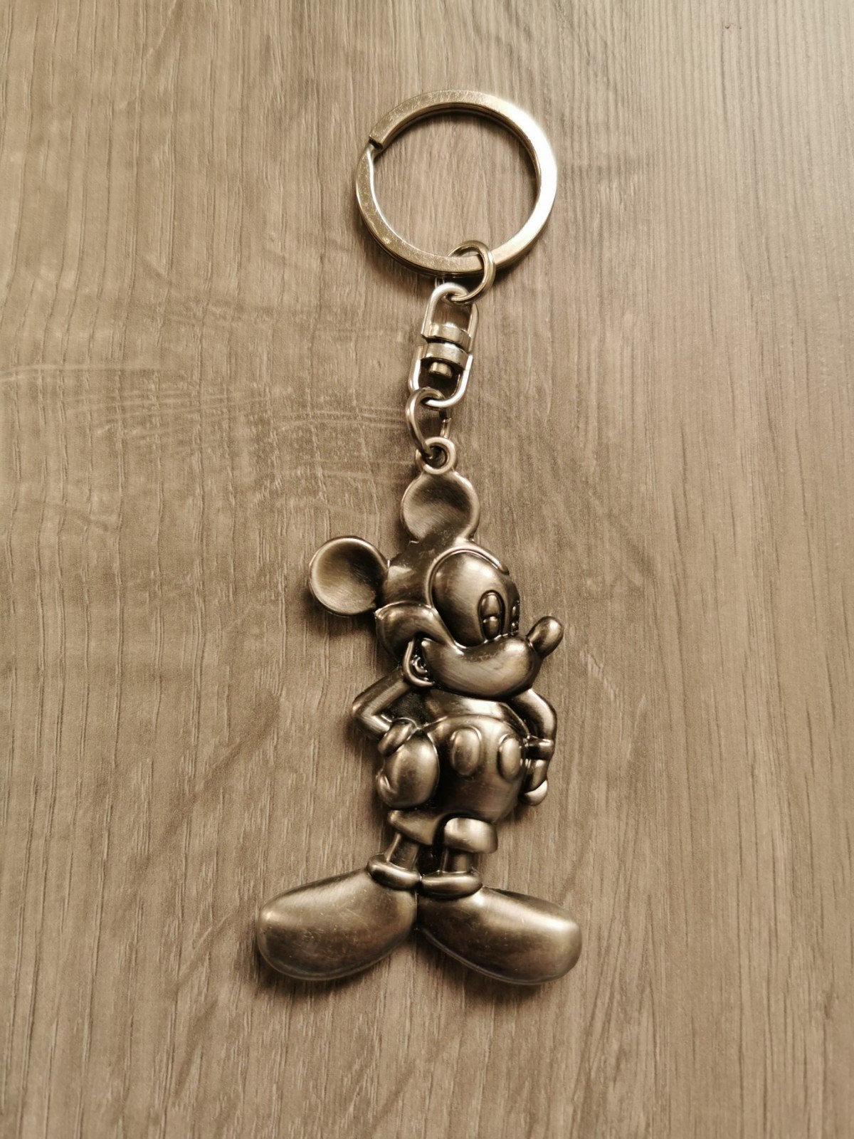 Disney sleutelhanger Mickey Mouse, Verzamelen, Ophalen of Verzenden, Mickey Mouse, Zo goed als nieuw, Beeldje of Figuurtje