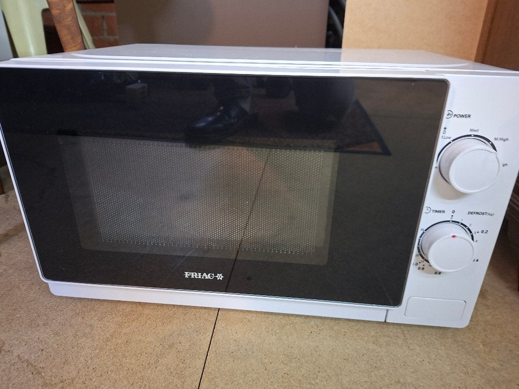 Microwave, Electroménager, Micro-ondes, Enlèvement ou Envoi, Comme neuf, Autoportant, Micro-ondes