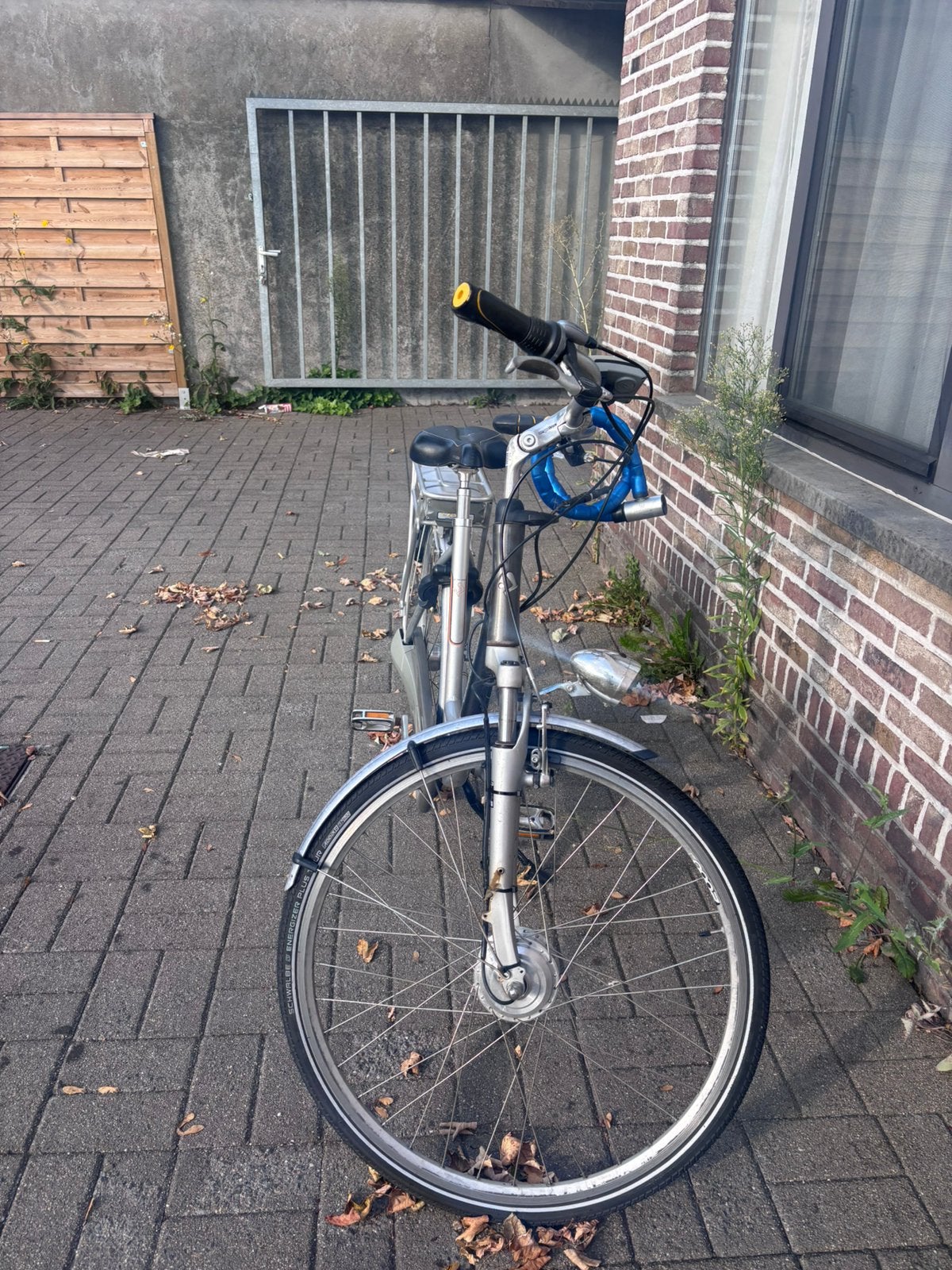 Bikkel elektronische fiets, Ophalen