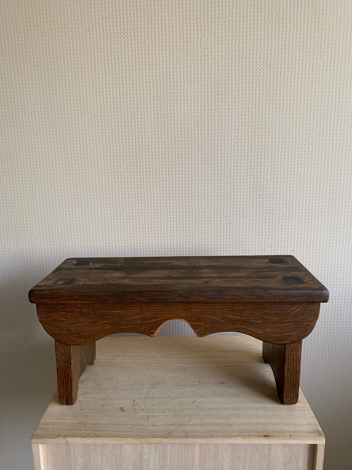 Vintage eikenhouten voetenbankje, Antiek en Kunst, Ophalen of Verzenden