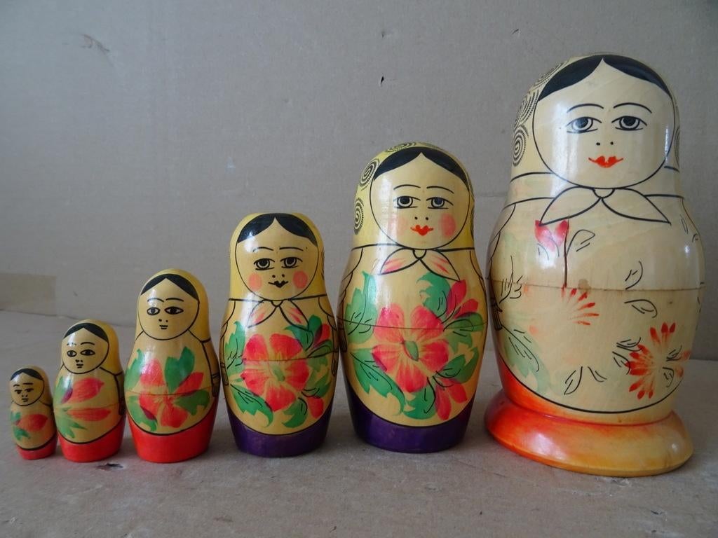 Curiosités matriochka ancienne matriochka russe URSS 16cm, Antiquités & Art, Enlèvement ou Envoi