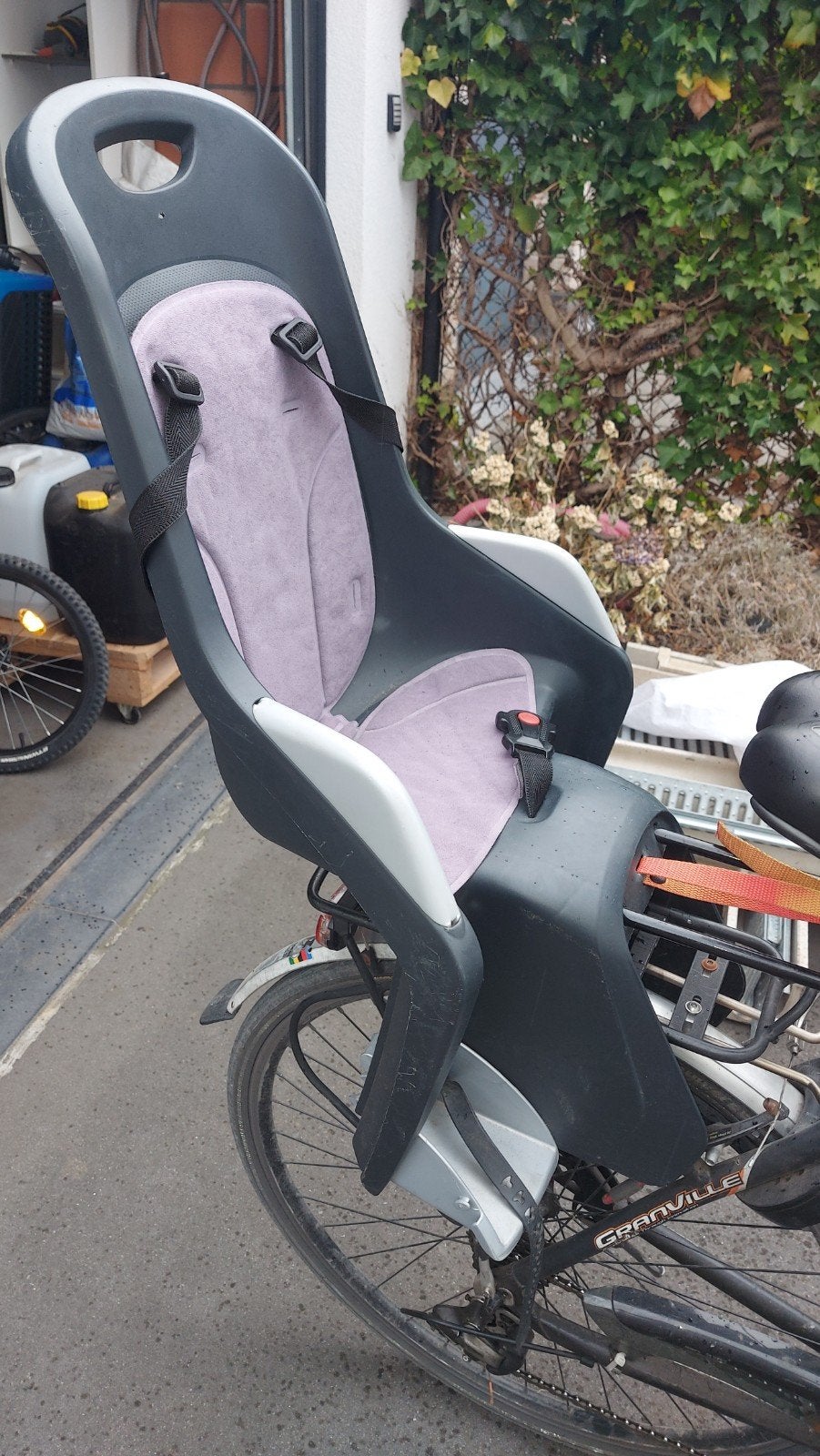 fietsstoel achteraan Polisport, Ophalen