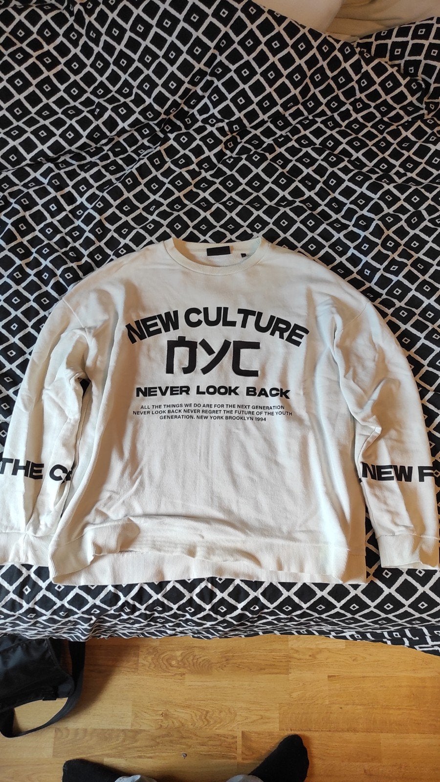 Pull graphique blanc, Enlèvement, Comme neuf, Taille 46/48 (XL) ou plus grande, Blanc