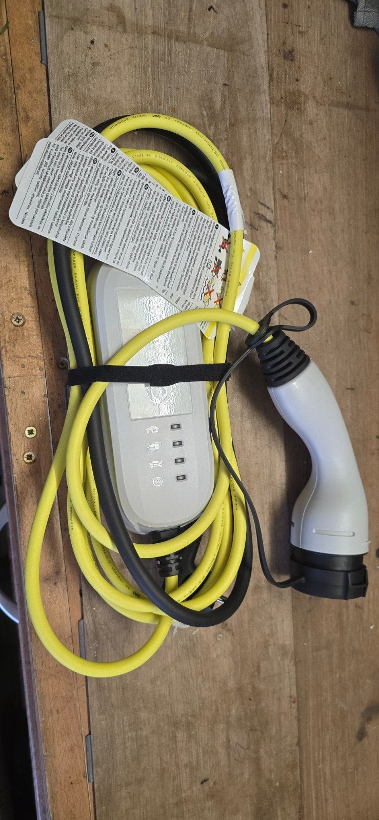 VAG oplader, Auto diversen, Ophalen of Verzenden, Nieuw, Laadkabel