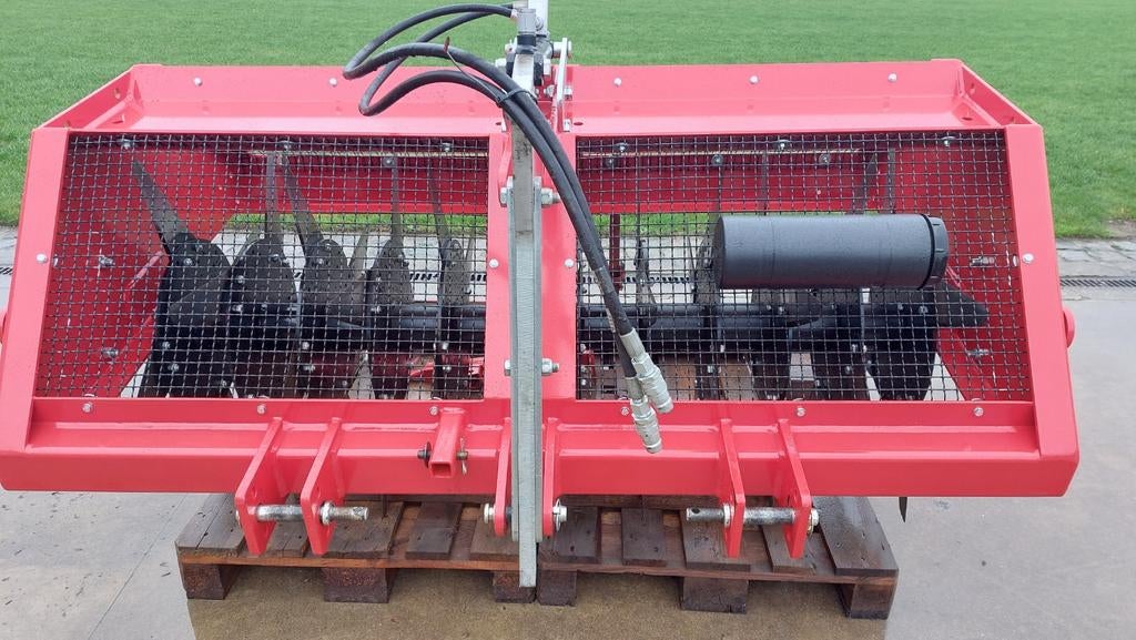 Redexim level spike 1700 gazonverluchtingsmachine, Ophalen