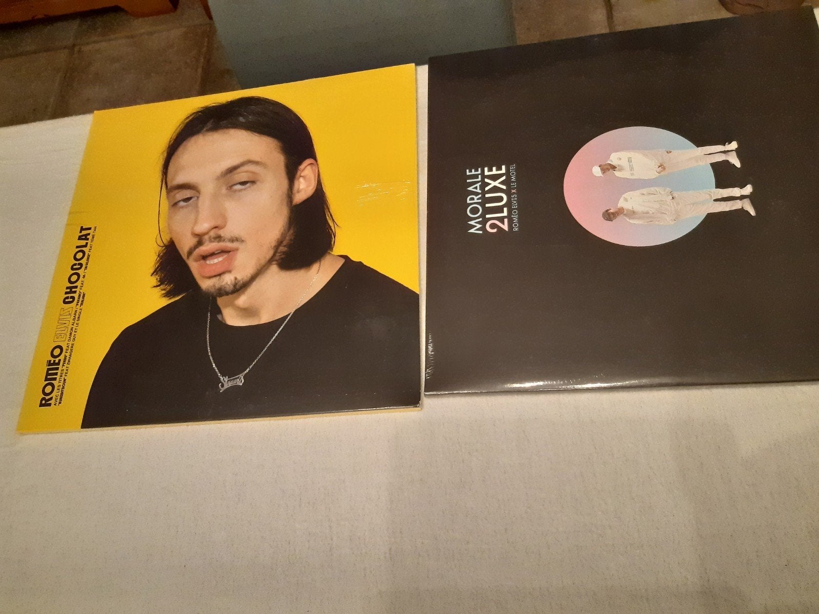 Vinyles Roméo Elvis, Enlèvement