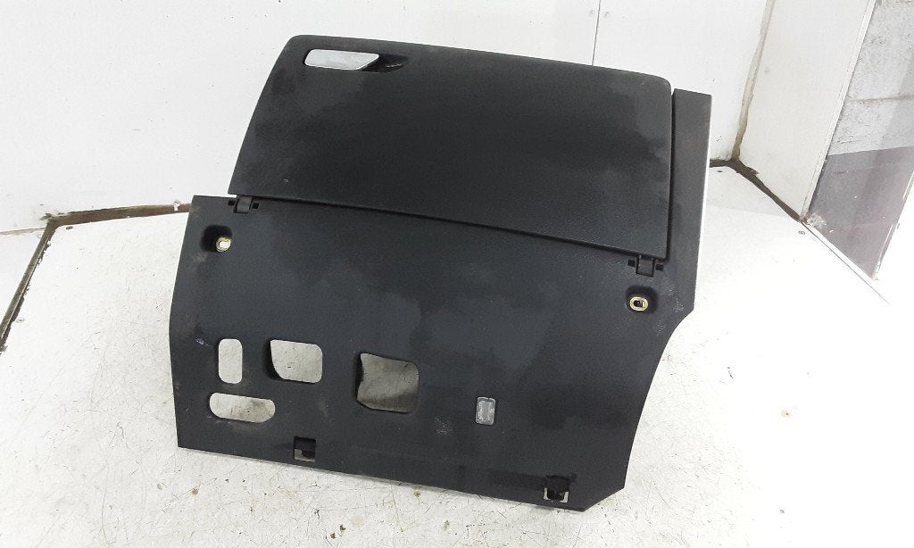BOITE A GANTS Audi A3 Sportback (8VA / 8VF) (T0503978), Auto-Union-Straße  1,
85057  Ingolstadt, DE, Info@audi.de, Audi, Utilisé