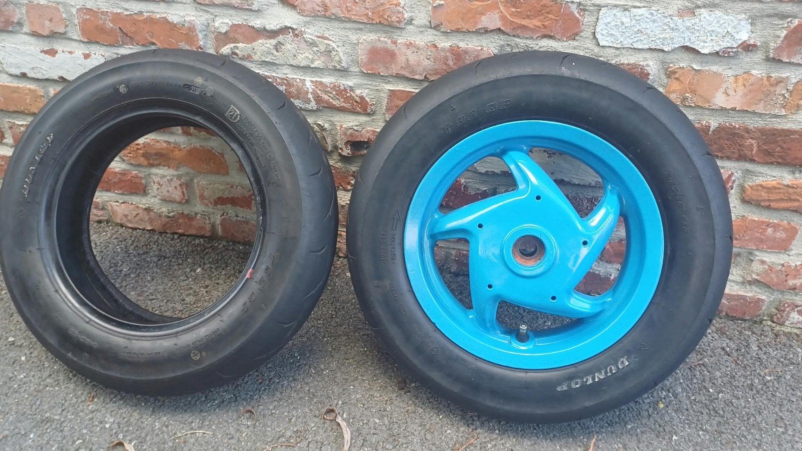 Zip sp 98/type 3 achter met semi slick+voorband, Vélos & Vélomoteurs, Enlèvement ou Envoi, Utilisé, Autres types, Piaggio