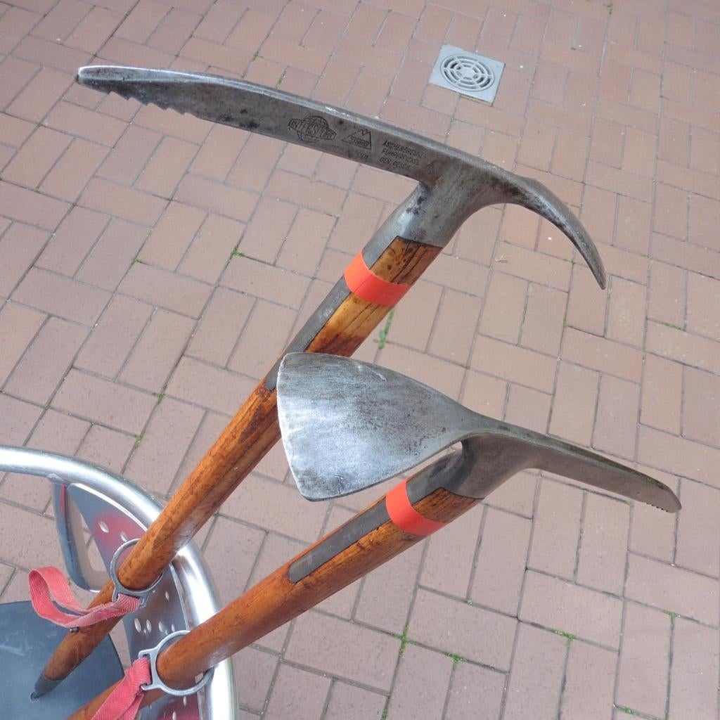 Vintage ice axe Piolet Aschenbrenner ijsbijl Fuhrerpickel, Sport en Fitness, Bergsport en Wandelen, Ophalen of Verzenden, Gebruikt