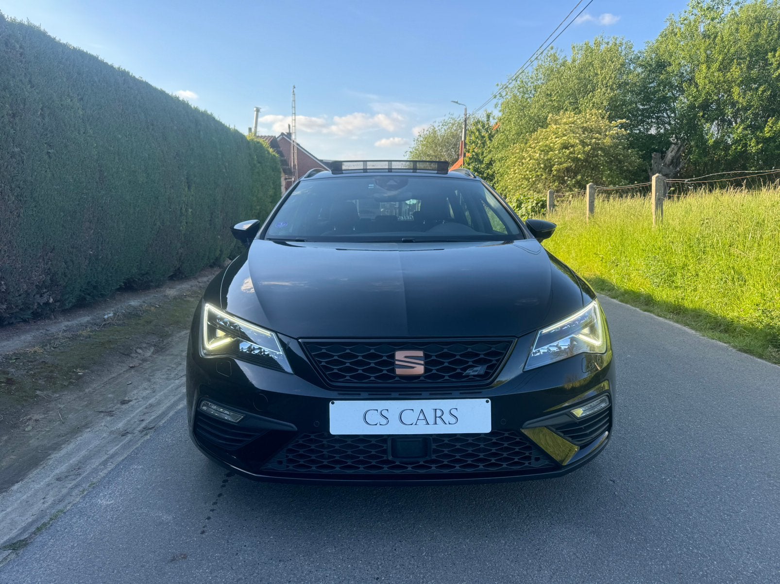 Seat Leon Cupra | 300pk | Pano | Garantie | Led | DSG | 4x4, Autos, Seat, Cuir et Alcantara, Achat, Euro 6, Entreprise