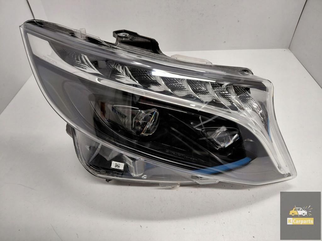 A4479063301, Phare droit noir LED Full ILS pour Mercedes Cla, Mercedes-Benz AG, Mercedes-Benz, Utilisé, Mercedesstrasse 120
70372  Stuttgart, DE