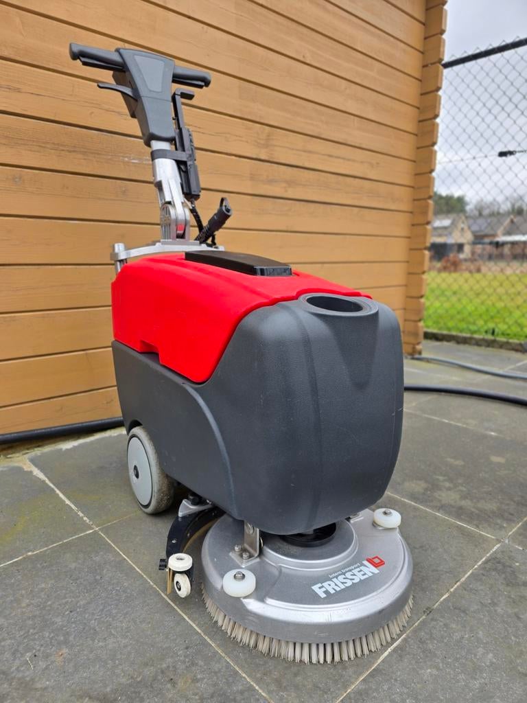 Ghibli Winner 38B ( Hako B12 ) Schrobzuigmachine Nieuwe Accu, Ophalen of Verzenden, Zo goed als nieuw, Schrobmachine