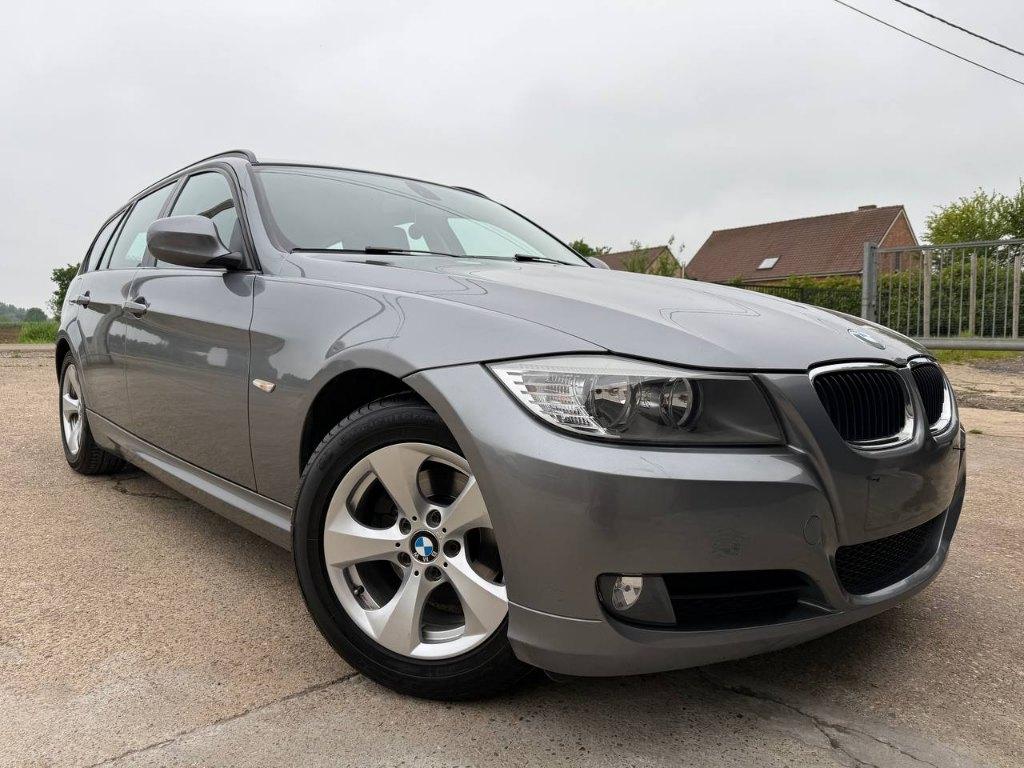 BMW 318i 2,0 L essence Euro 5, homologuée VV, AUX, USB,., Autos, BMW, 100 kW, Euro 5, Entreprise, Boîte manuelle