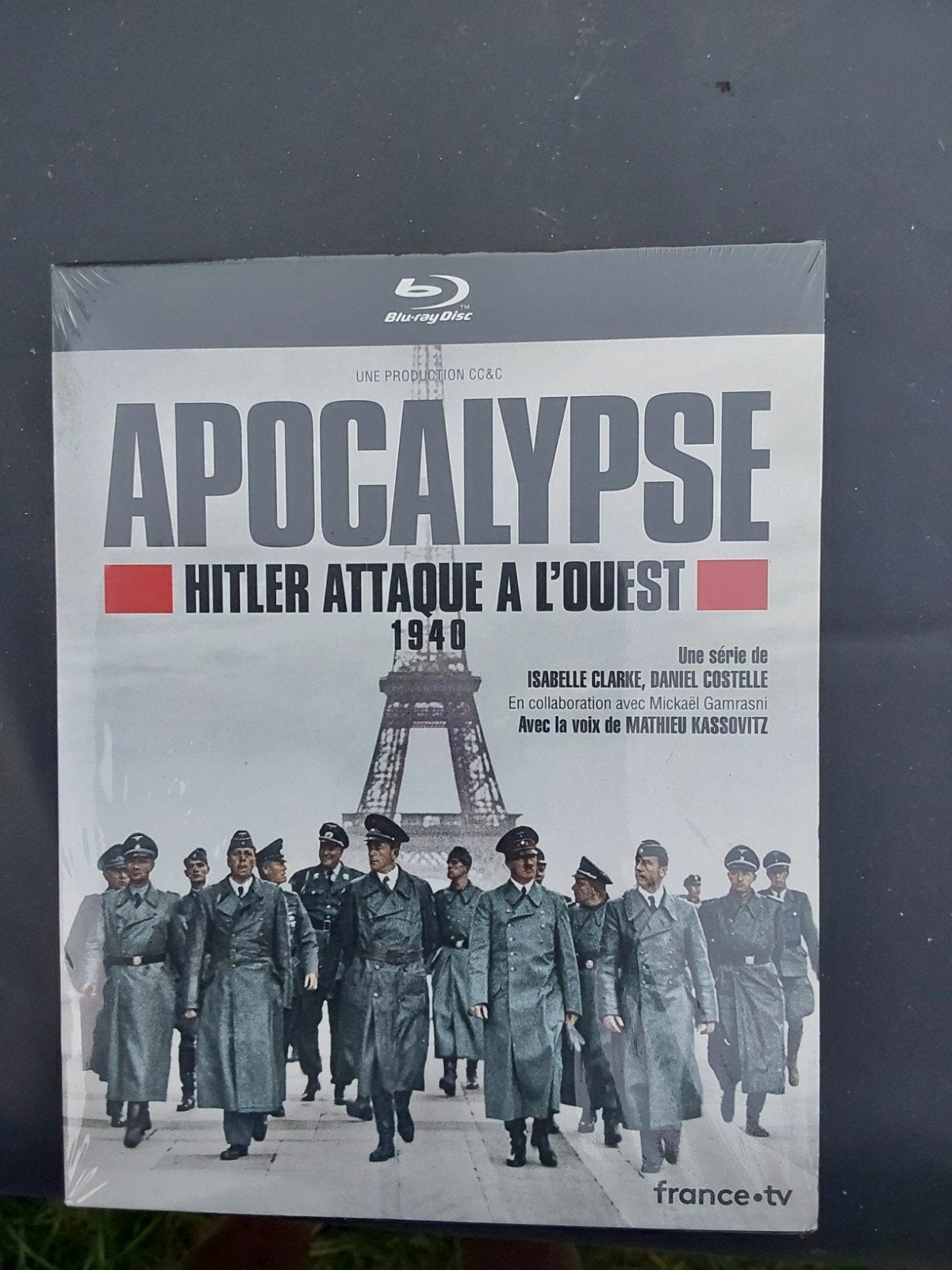 TE KOOP CD NIEUW „APOCALYPS HITLER ATTACKS IN THE WEST”, Ophalen, Overige soorten, Overige typen