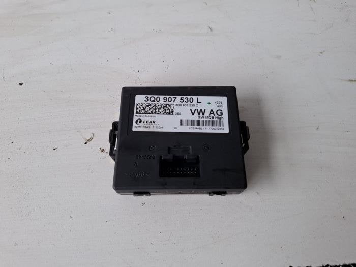 Centrale Deurvergrendelings Module van een Volkswagen Golf S, Gebruikt, -, Volkswagen, -