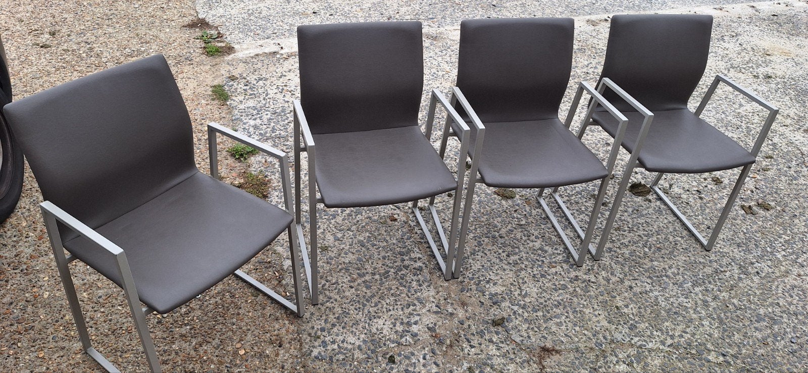 6 stoelen lederen zitting, Ophalen