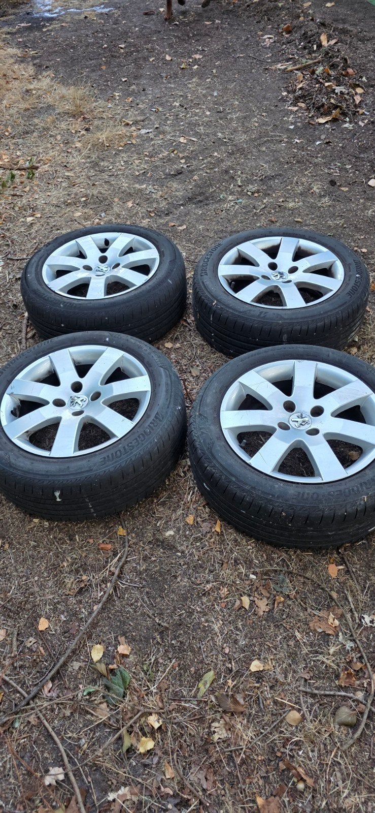 Set 4 aluminium velgen Peugeot incl. zomerbanden, Auto-onderdelen, Banden en Velgen, Ophalen, Zomerbanden, Velg(en)