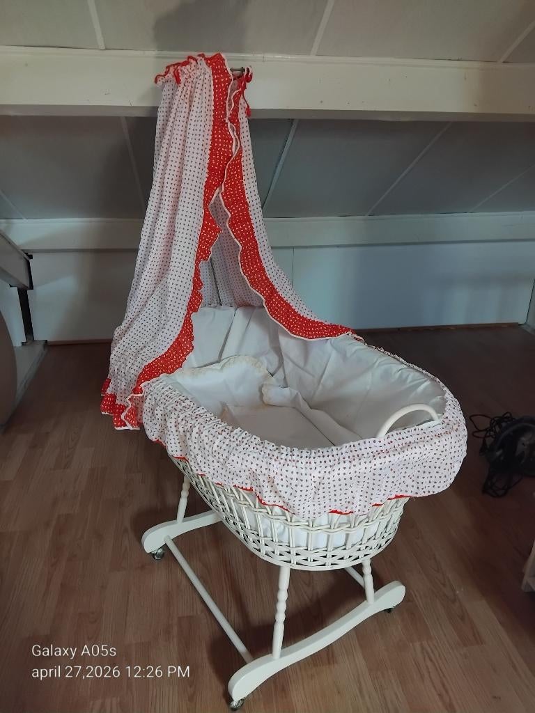 baby wiegje, Kinderen en Baby's, Babywiegjes en Ledikanten, Ophalen, Gebruikt, Wieg