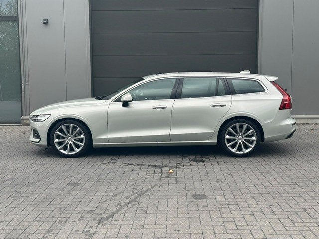 Volvo V60 diesel automaat pano dak, Auto's, 4 cilinders, 1969 cc, Leder en Stof, 5 deurs