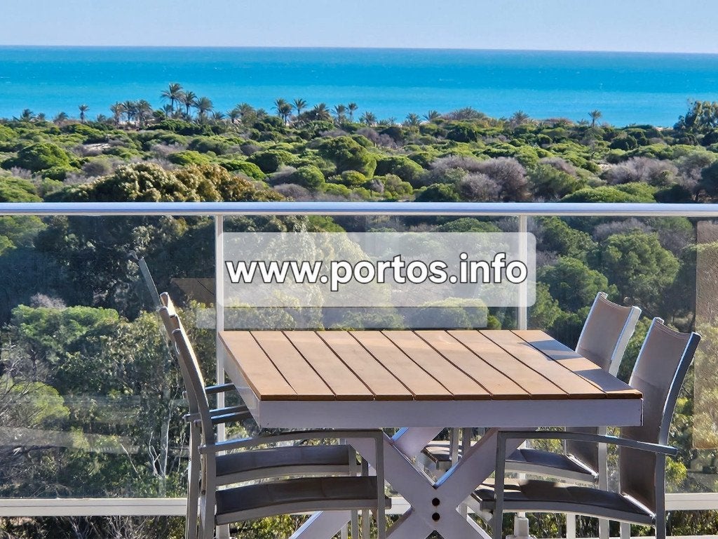 Penthouse (5 p.) Costa Blanca, 2 slpk & 2 badk, zwembad, 5 personen, Wasmachine, 2 slaapkamers, Aan zee