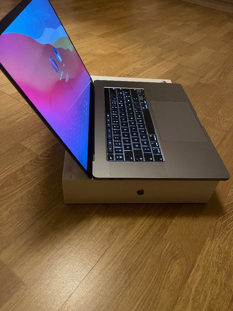 Macbook Pro 16inch, Computers en Software, Ophalen, Zo goed als nieuw, 16 inch, MacBook