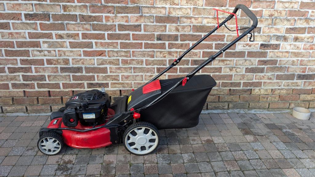 MTD benzine maaier, Ophalen